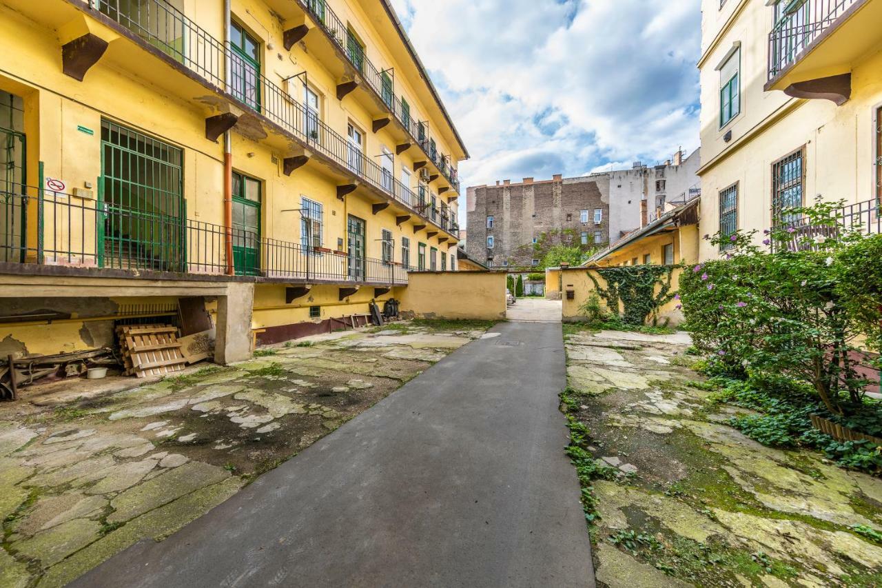 French Touch Apartment With Free Parking Budapesta Exterior foto